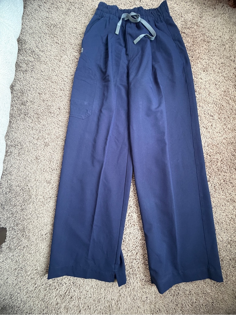 Figs Shelby Ultra High-Rise Wide Leg Scrub Pants NAVY XS Reg